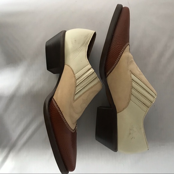 Nine West boot style ankle shoes - Picture 14 of 16